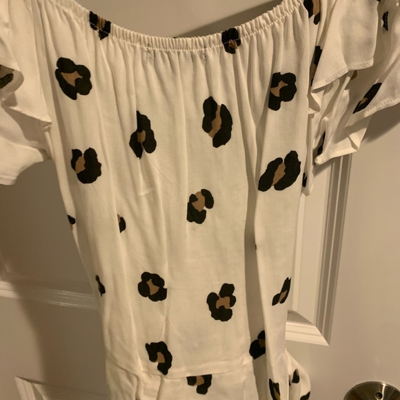 Gibson x Hot Summer Nights Ruffle Leopard Top - Picture 6 of 6